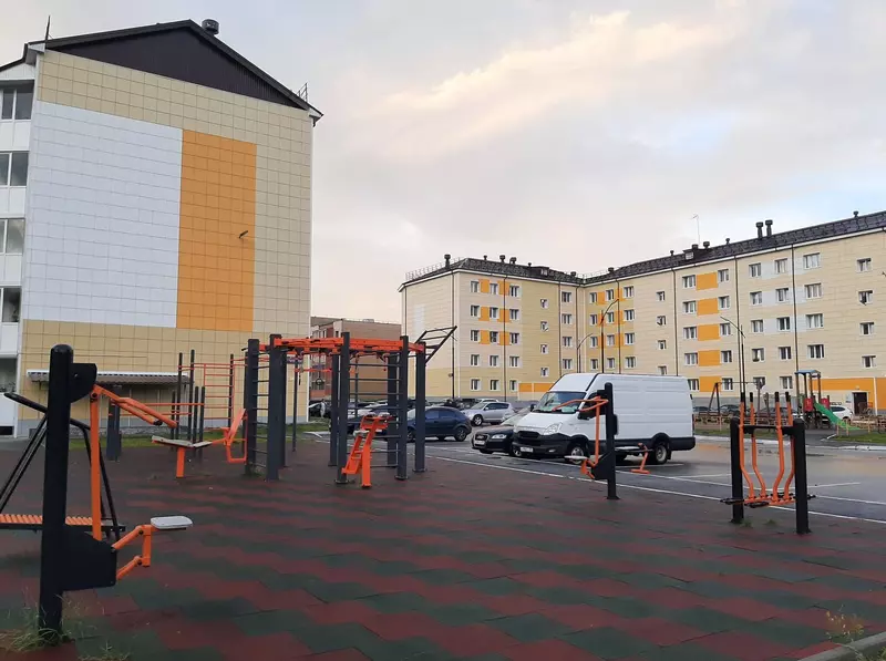 Новостройки Ноябрьска (фото автора)