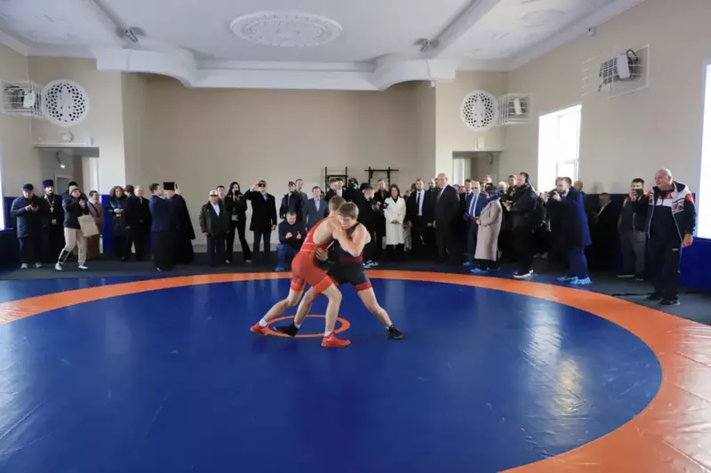Изображение №5 для «благоустройство: В Бийске состоялось открытие Центра греко римской борьбы Октябрь»
