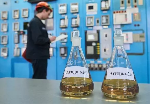 Агидол 20 СНХЗ представил новый антиоксидант с улучшенными цветовыми характеристиками
