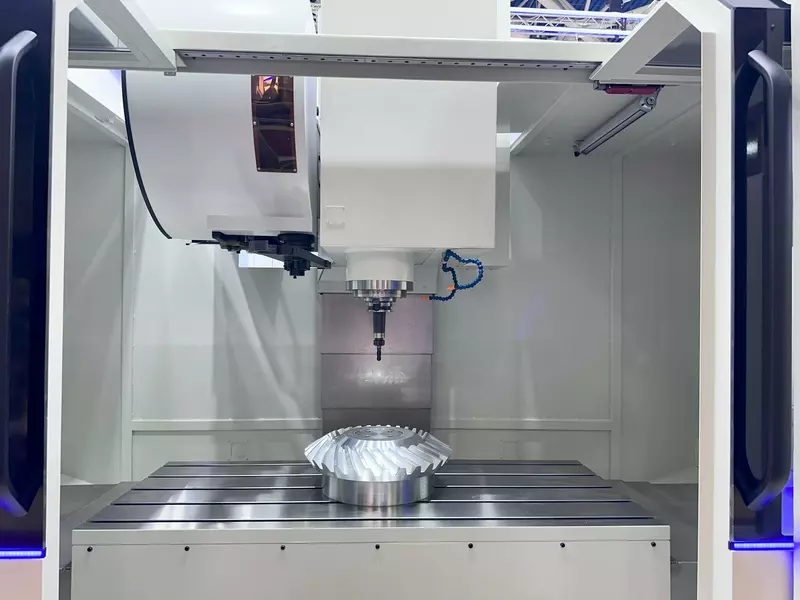 Изображение №3 для «станкостроение: Новый фрезерный станок Саста российского производства»