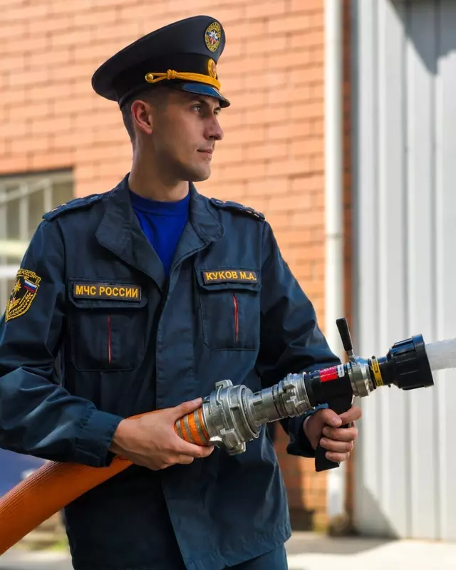 Фото 2 для поста «производство: Российские пожарные испытали отечественные установки компрессионной пены и остались довольны»