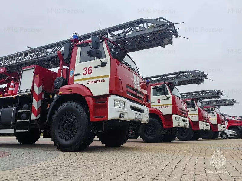 Новые КАМАЗы поступили на вооружение белгородских пожарных