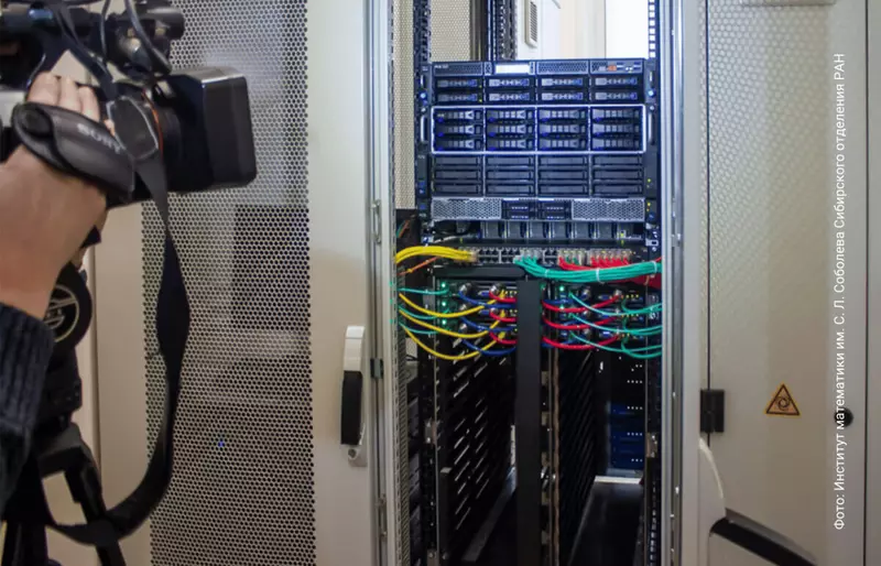 Новый суперкомпьютер Сергей Годунов запустили в Новосибирске