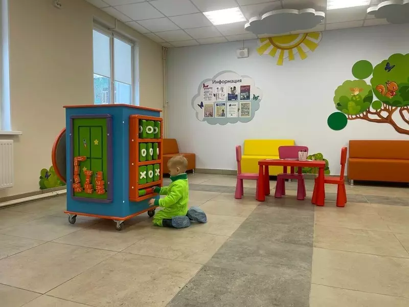 Иллюстрация №2 для поста «поликлинника: Открылась после реконструкции детская поликлиника в Коле Мурманской области»