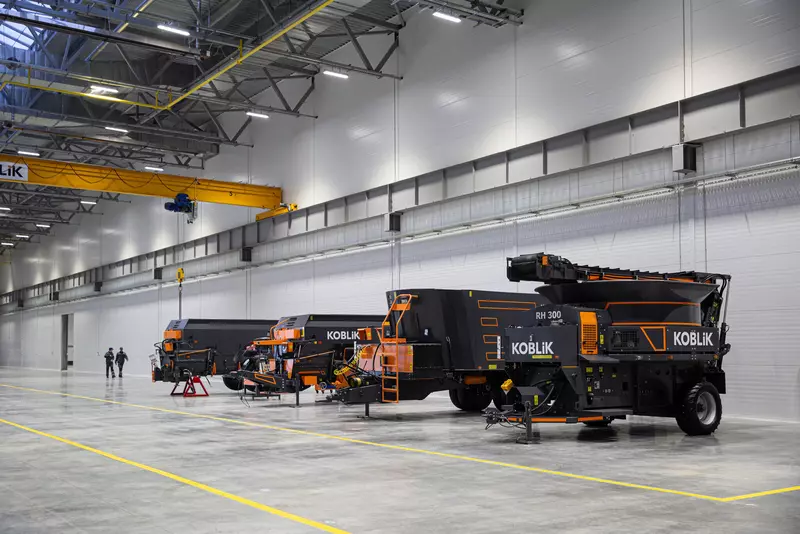 Картинка #1 для поста «Новые заводы и цеха: До 300 машин в год в Смоленске заработало производство кормораздатчиков и измельчителей»