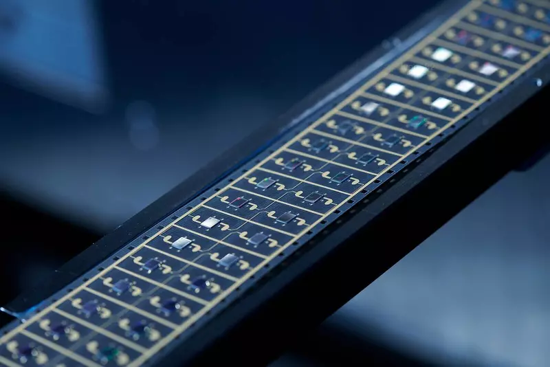 В Москве вдвое увеличилось производство меток для автотранспорта