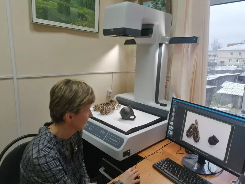 В Шумячском художественно краеведческом музее появился планетарный сканер ЭларСкан