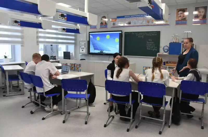 2 для статьи «Кемеровская область: В Кузбассе открыли школу на 200 мест для будущих аграриев»