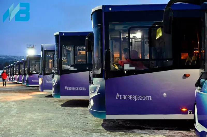 Мурманск получил 23 новых пассажирских автобуса ЛиАЗ
