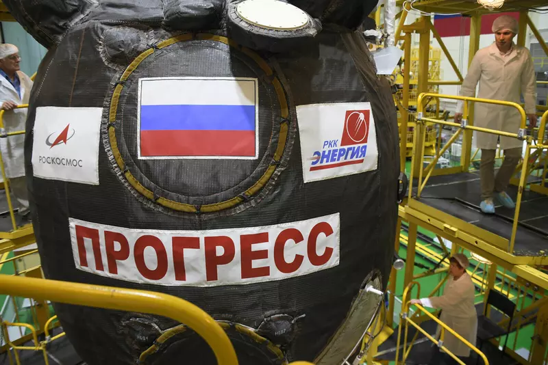 Иллюстрация №5 для новости ««Прогресс МС-24»: Проведены авторский осмотр и накатка головного обтекателя ТГК Прогресс МС 24»