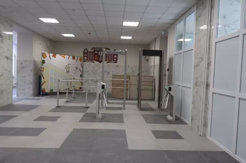 #1 для «Детские сады и школы: В Абакане Хакасии после капремонта открылась первая школа»