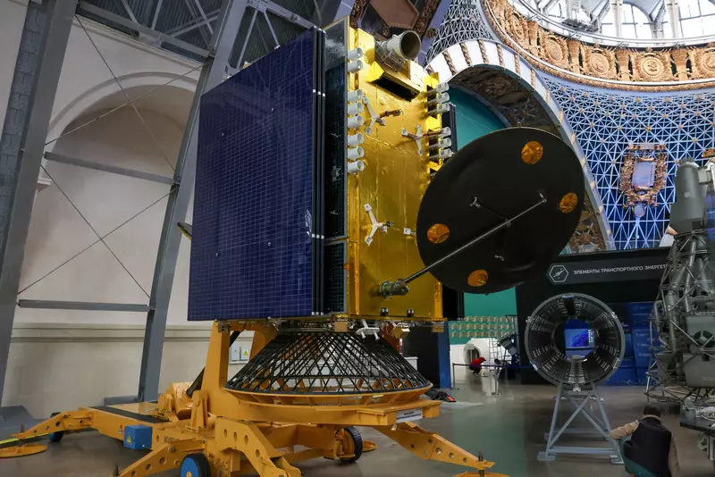 7 для поста «Роскосмос на выставке форуме Россия»