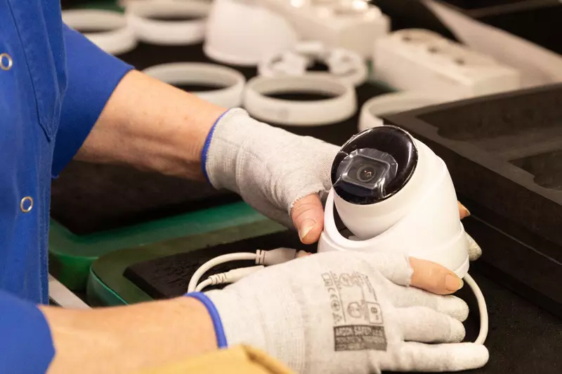 Завод ЦТС в Калининградской области начал производство видеокамер