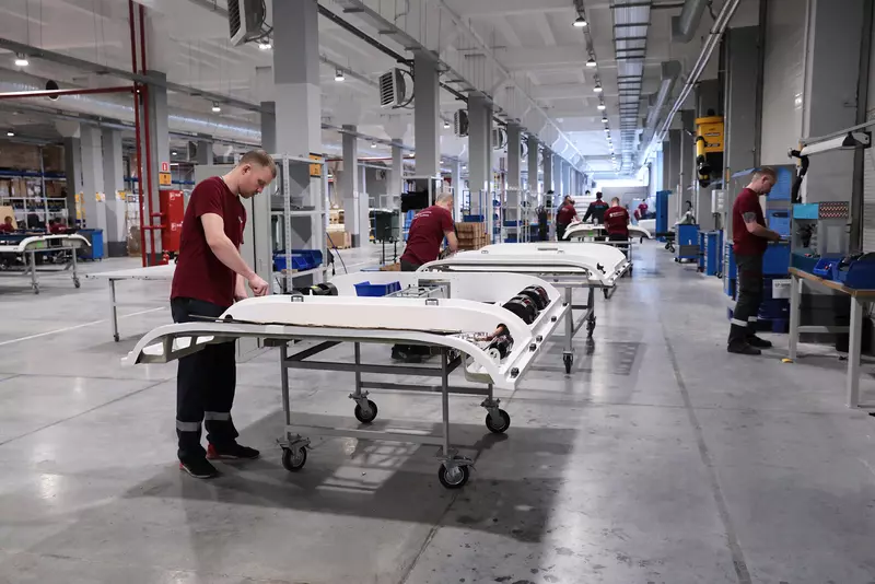 Поточная линия по производству новых климат-систем для колесного транспорта на Промтехнопарке КСК в Твери