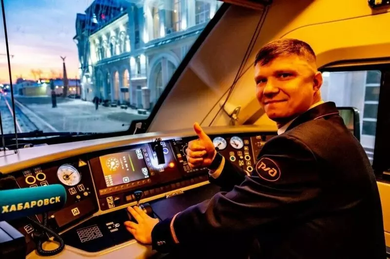 Иллюстрация #2 для «спецтехника и логистика: Парк пригородных электропоездов полностью обновлен в Хабаровском крае»