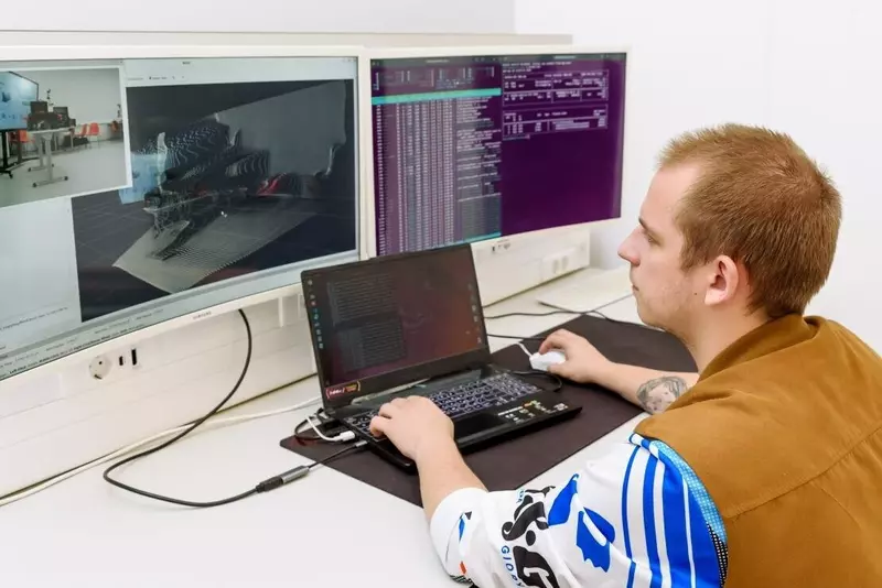 Изображение №1 для «: »