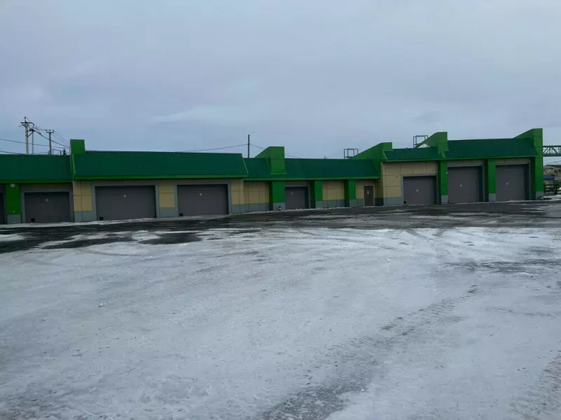 Фото №2 для новости «Рыбоводство: В Салехадре построено новое здание для специалистов экологических служб»