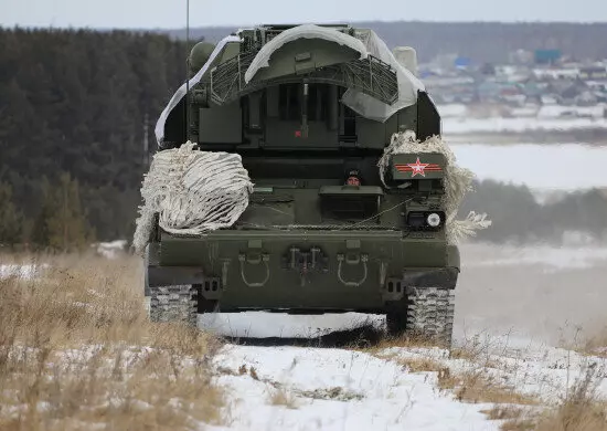 Мотострелковое соединение ЦВО в Сибири получило на вооружение ЗРК Тор М2