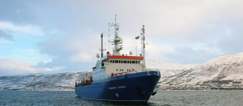 Роснефть и Роснедра тестируют на шельфе Восточной Арктики новую технологию