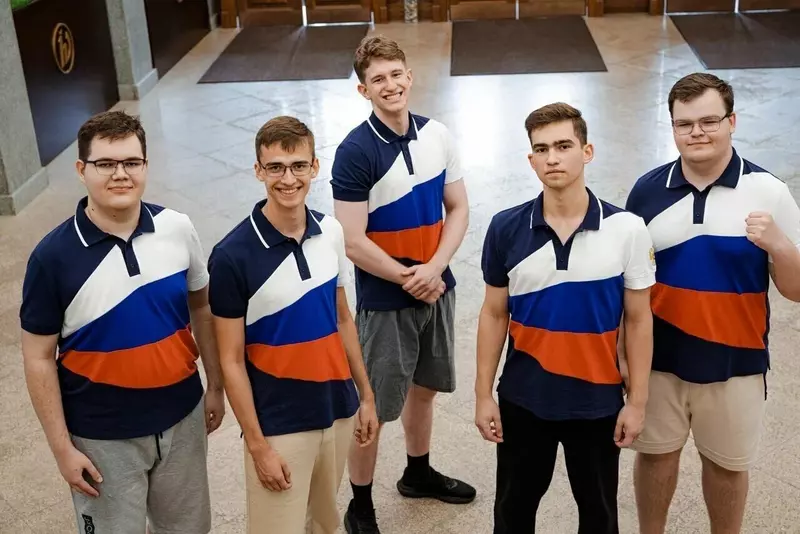 Изображение #1 для публикации «Образование: Российские школьники завоевали 5 медалей на Международной олимпиаде по физике»