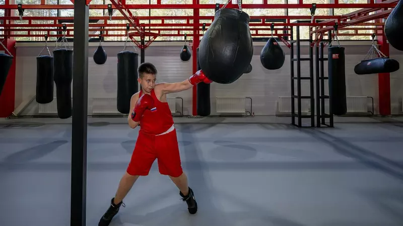 Картинка №7 для публикации «В Ноябрьске открылся спортивный комплекс Факел»