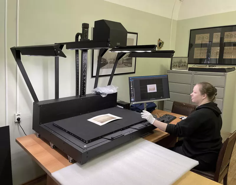 Музей истории Санкт Петербурга оцифровывает уникальные фонды на ЭларСкан