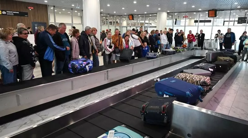 Картинка 5 для публикации «В аэропорту Ижевска открыли терминал имени Калашникова»