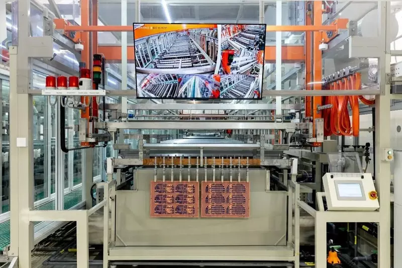 Иллюстрация 4 для «модернизация: В России запустили линию по выпуску многослойных печатных плат»