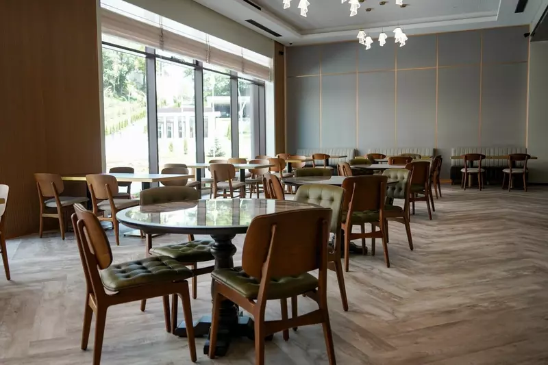 Фото №3 для новости «Ставропольский край: Пятизвёздочный санаторий на 570 мест построенный азербайджанским инвестором открыли в Кисловодске»