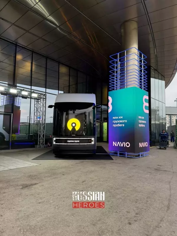 Автономный шаттл 5 курортные пассажирские и транспортные перевозки без водителя