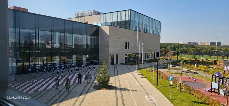 Иллюстрация #1 для публикации «Детские сады и школы: В Москве открылось новое здание школы 338»