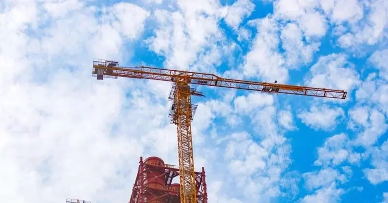 44 для публикации «Обзор В 2025 году было открыто 72 новых производства с инвестициями более 1 миллиарда рублей»