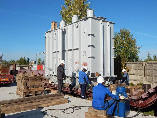 Изображение №2 для новости «модернизация: На Смоленскую ТЭЦ 2 доставили новый блочный трансформатор»