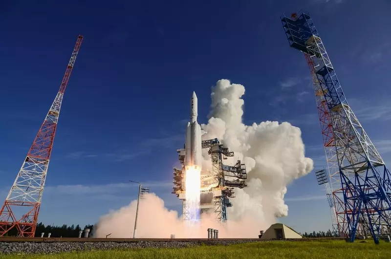 Ракета носитель Ангара А5 с космическими аппаратами на борту успешно запущена с космодрома Плесецк
