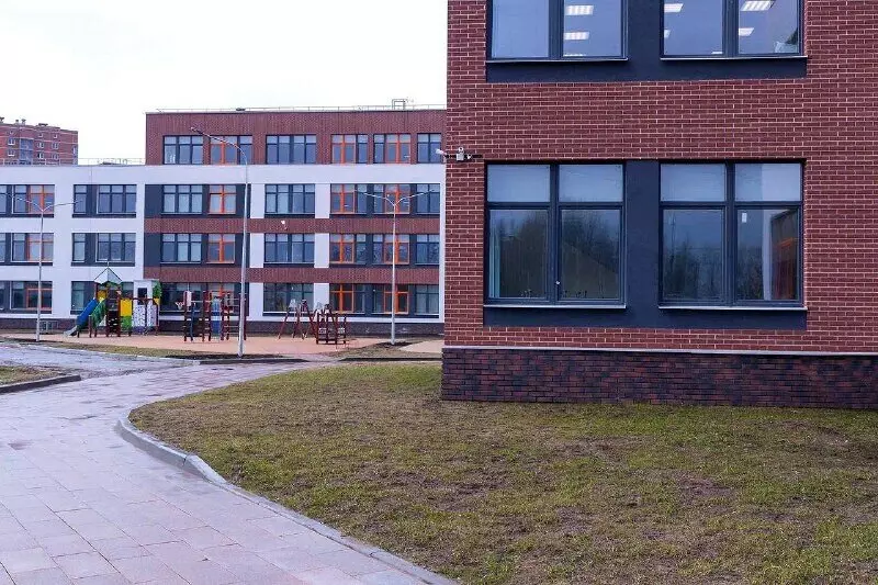 Иллюстрация 1 для новости «Детские сады и школы: В Невском районе Петербурга открылась школа на 825 мест»