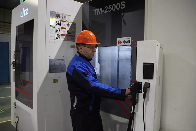 На Пензадизельмаш ввели в эксплуатацию новый обрабатывающий центр с ЧПУ