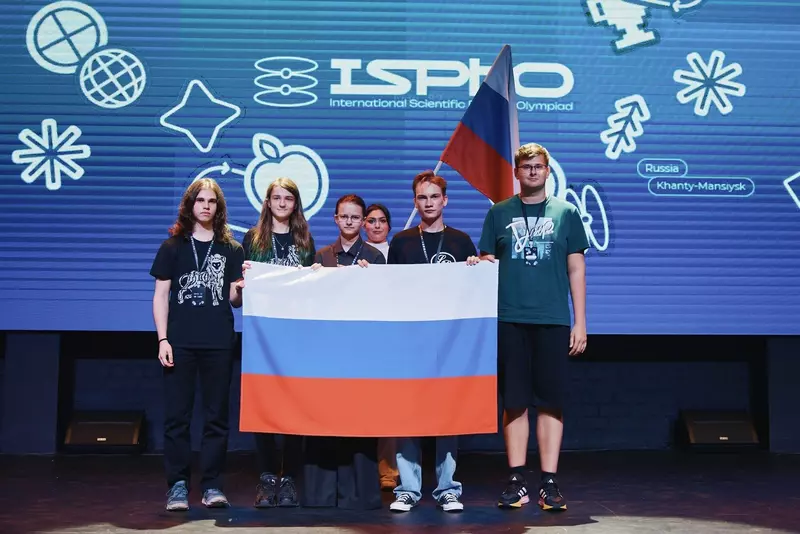 Сборная России третий год подряд завоевывает Гран при Международной научной физической олимпиады