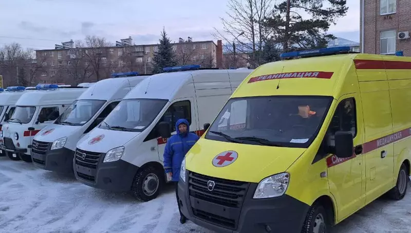 Служба скорой помощи Оренбуржья получила 15 новых автомобилей