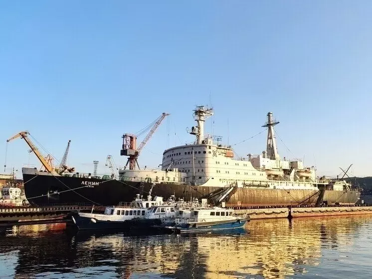 Росатомфлот завершил доковый ремонт первого в мире атомного ледокола Ленин