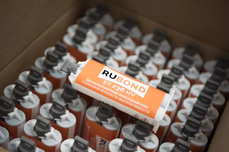 #2 для поста «химическая промышленность: Компания разработала 15 новых эпоксидных клеев и запустила их серийное производство»