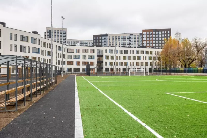 Изображение №2 для статьи «Обзор: Обзор В ноябре 2025 года в России были открыты 21 новая школа и детский сад»