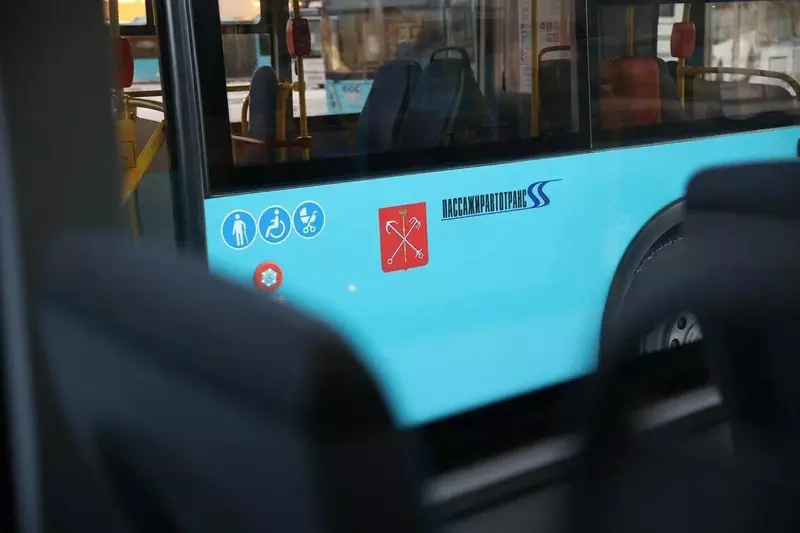 Изображение #2 для «спецтехника и логистика: 102 автобуса особо большого класса для Санкт Петербурга»