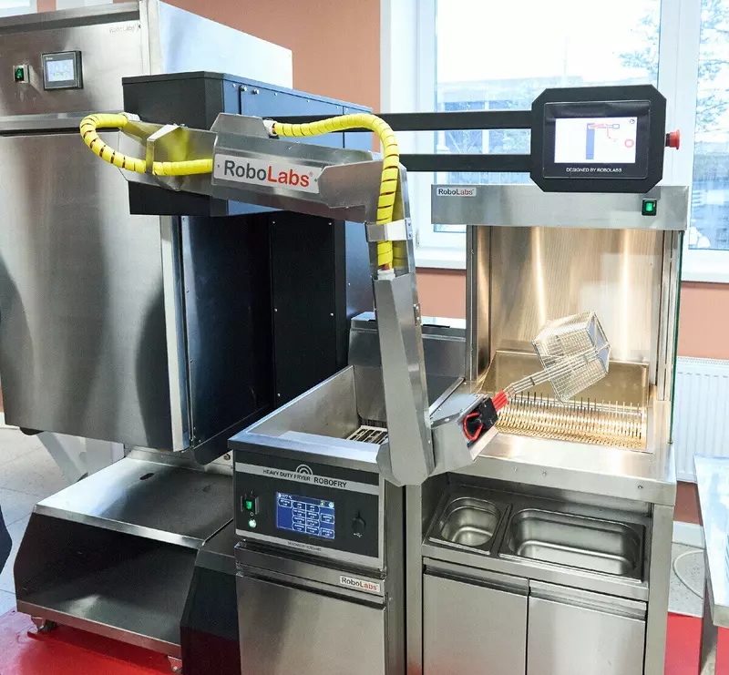 RoboFryBot - робот для жарки картофеля фри