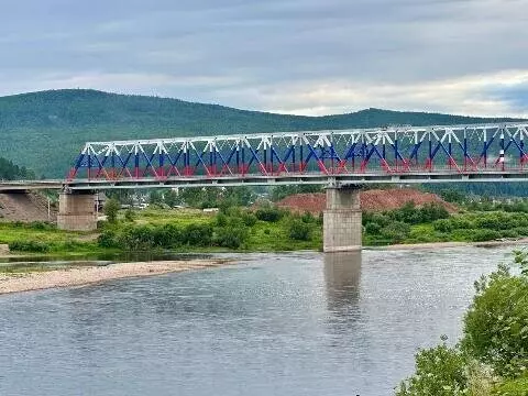 Иллюстрация 2 для публикации «Усть-Кут: Мост через реку Лену в Усть Куте открылся после реконструкции»