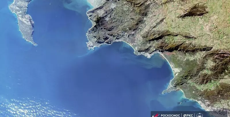 Космический аппарат дистанционного зондирования Земли Ресурс П 4 принят в эксплуатацию