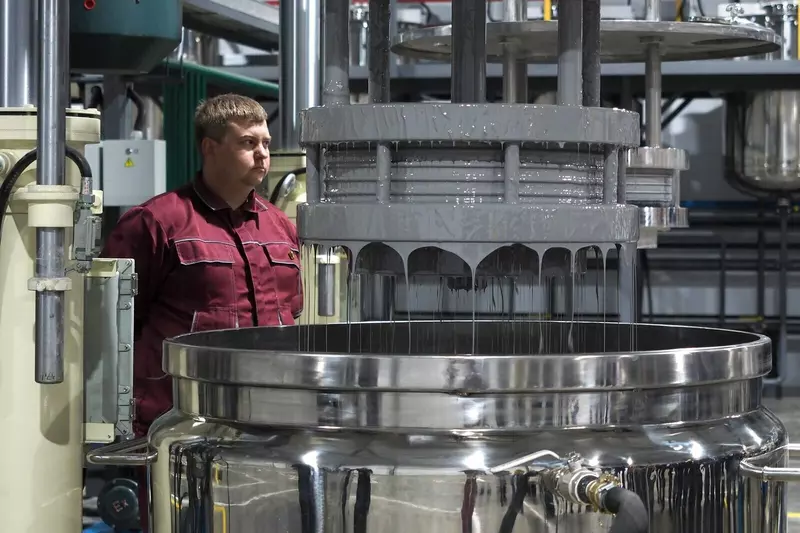 Иллюстрация 2 для публикации «Воронежская область: Открылось производство индустриальных лакокрасочных материалов в Воронежской области»