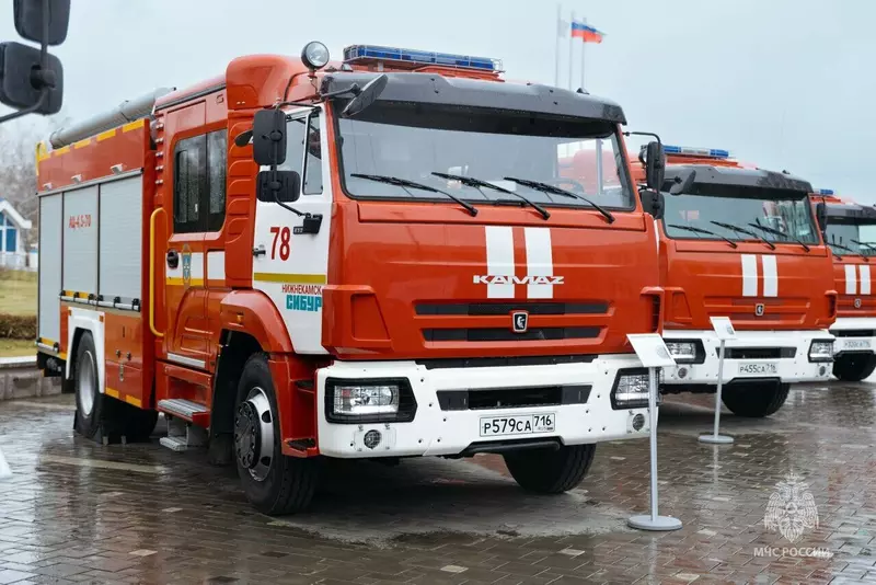 Новые КАМАЗы пополнили автопарк противопожарной службы в Нижнекамске