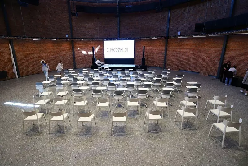 Фото 6 для статьи «архитектура: На территории Левашовского хлебозавода в Петербурге открылось новое культурное пространство»