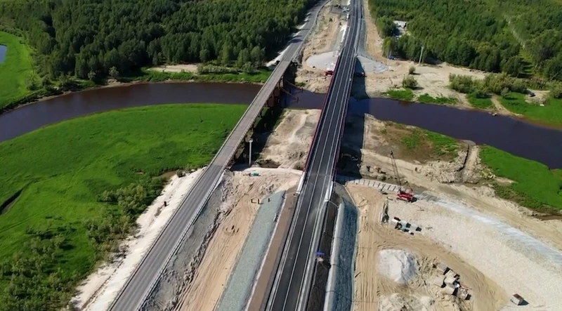 №1 для поста «Дорожное строительство: В ХМАО запустили движение по реконструированному мосту Сургут Нижневартовск»