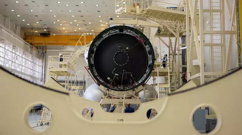 Фото #13 для «На космодроме Восточный продолжаются работы с ракетой Ангара НЖ»